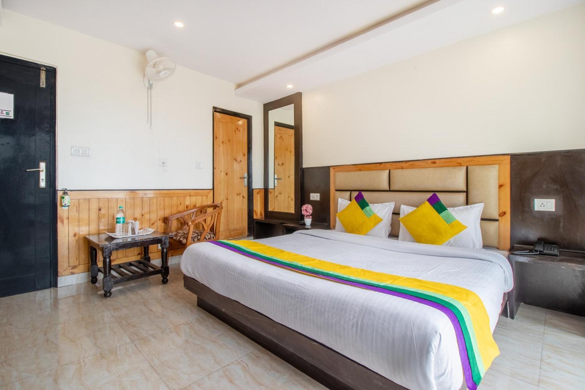 Itsy Hotels Avantika With Forest View Шимла Экстерьер фото